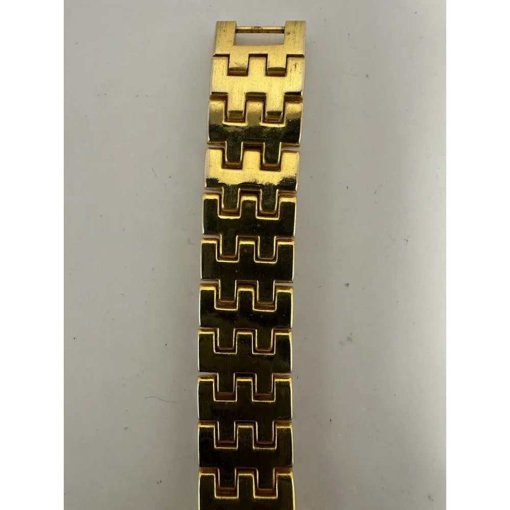 Xanadu Pave Crystal New‎ Battery Ladies MOP Watch 19MM 7.25